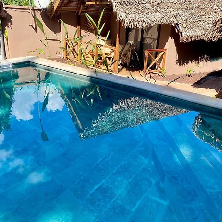 La Perle Rare De Nosy Be Hotell Ambatoloaka  Exteriör bild