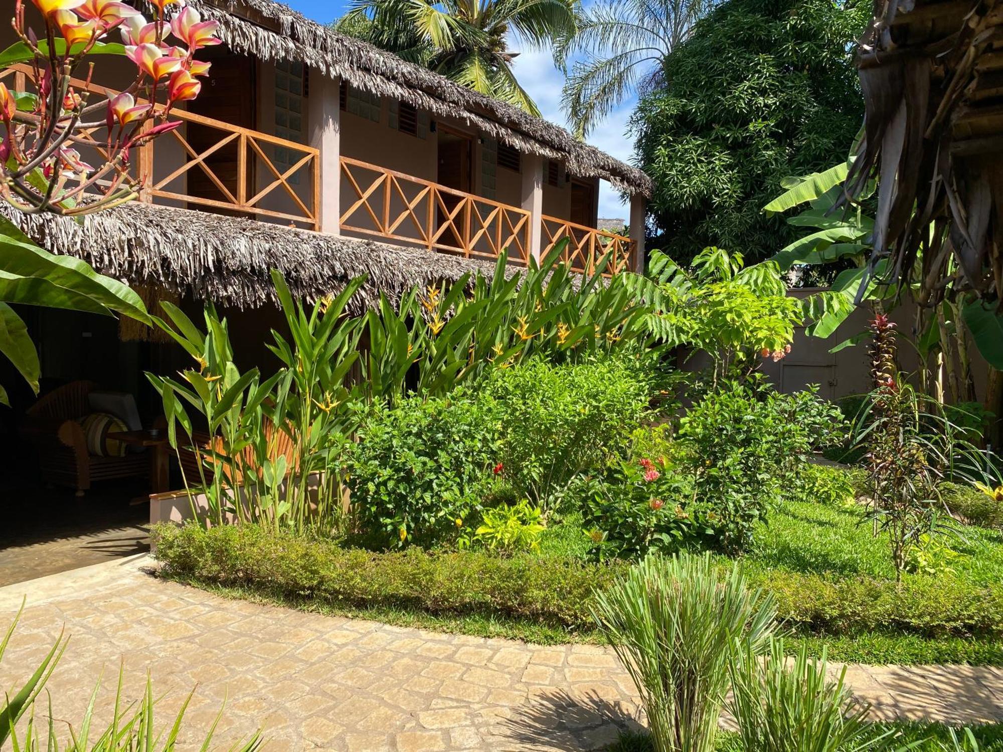 La Perle Rare De Nosy Be Hotell Ambatoloaka  Exteriör bild