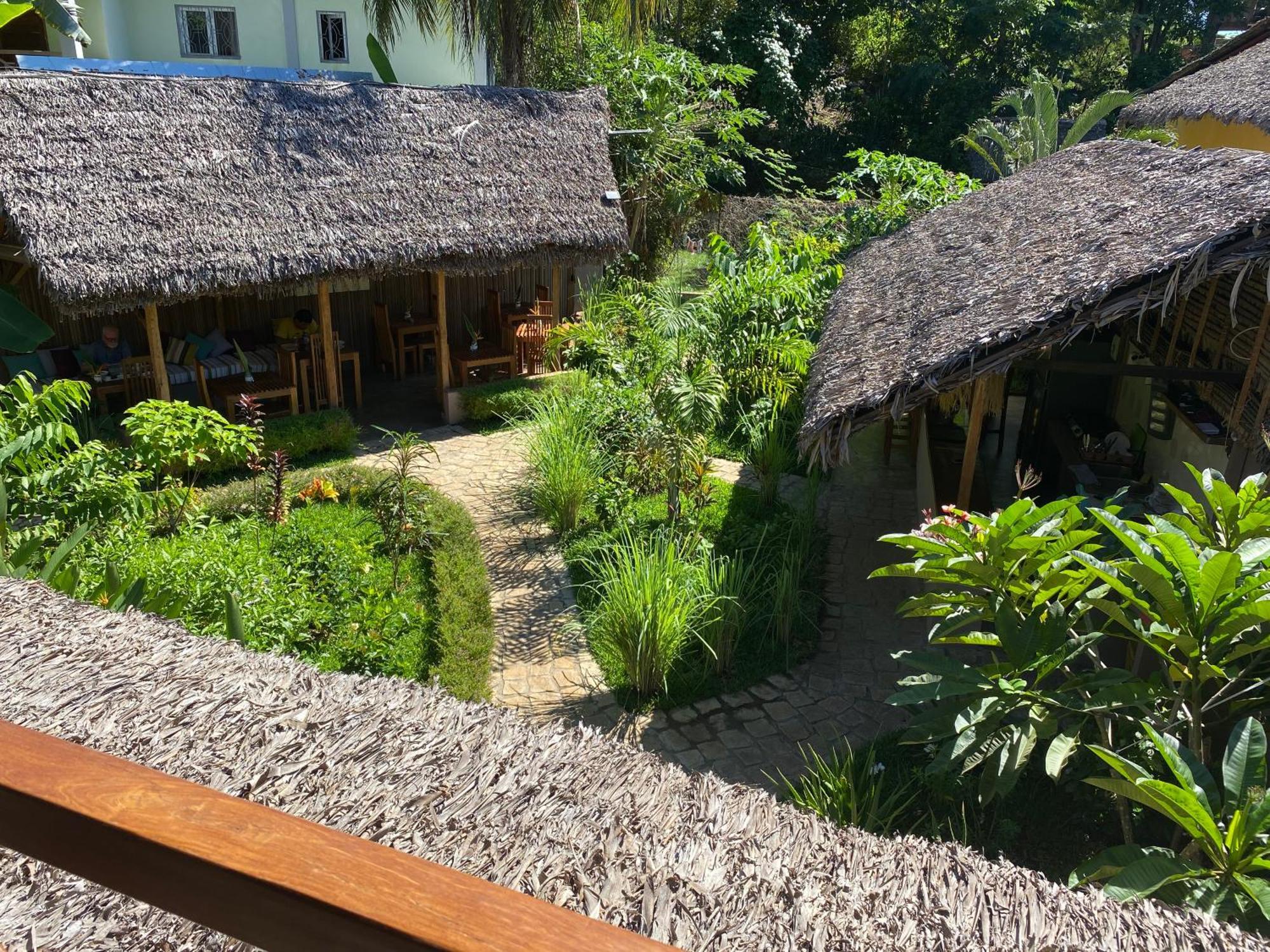 La Perle Rare De Nosy Be Hotell Ambatoloaka  Exteriör bild