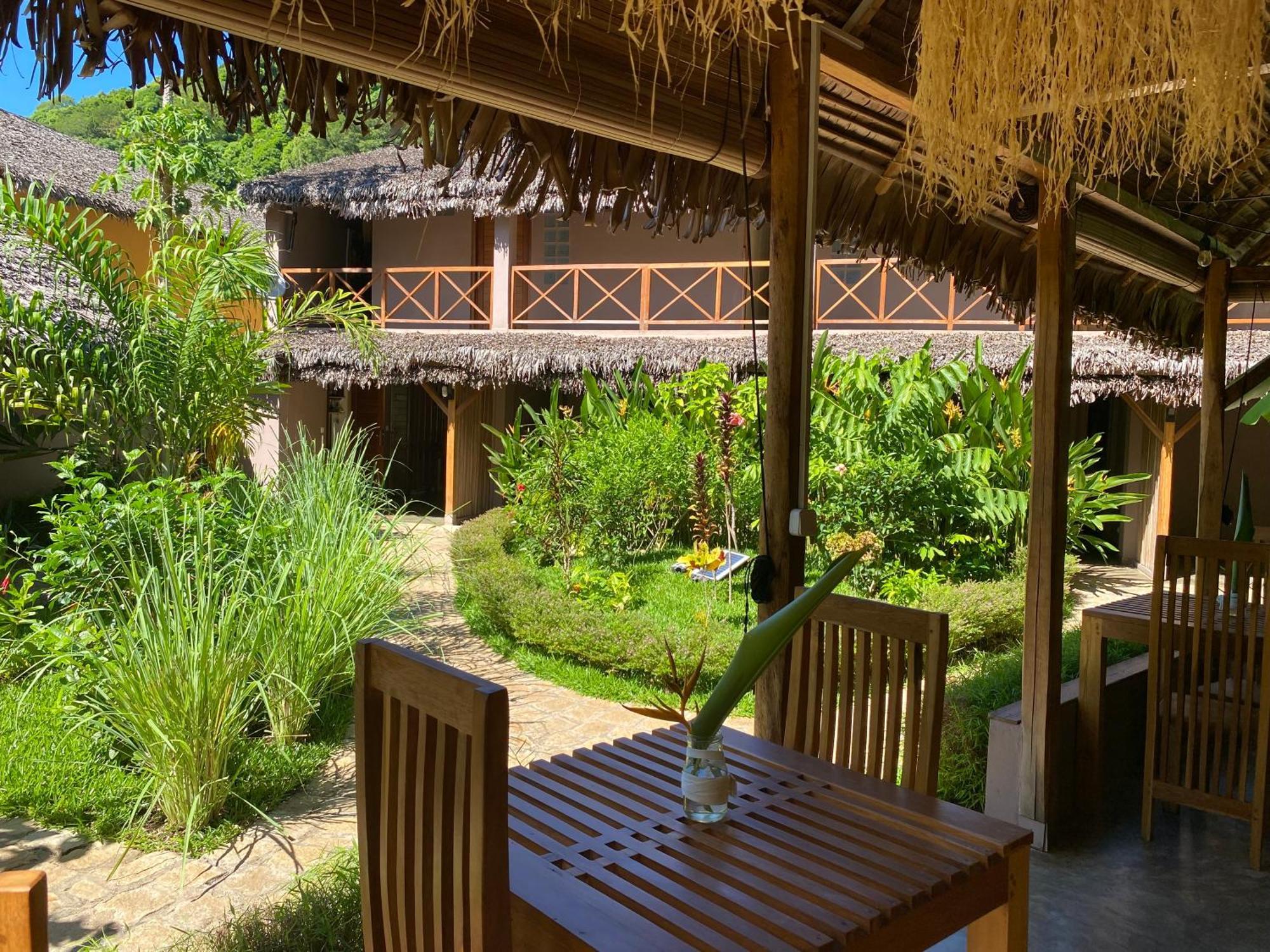 La Perle Rare De Nosy Be Hotell Ambatoloaka  Exteriör bild