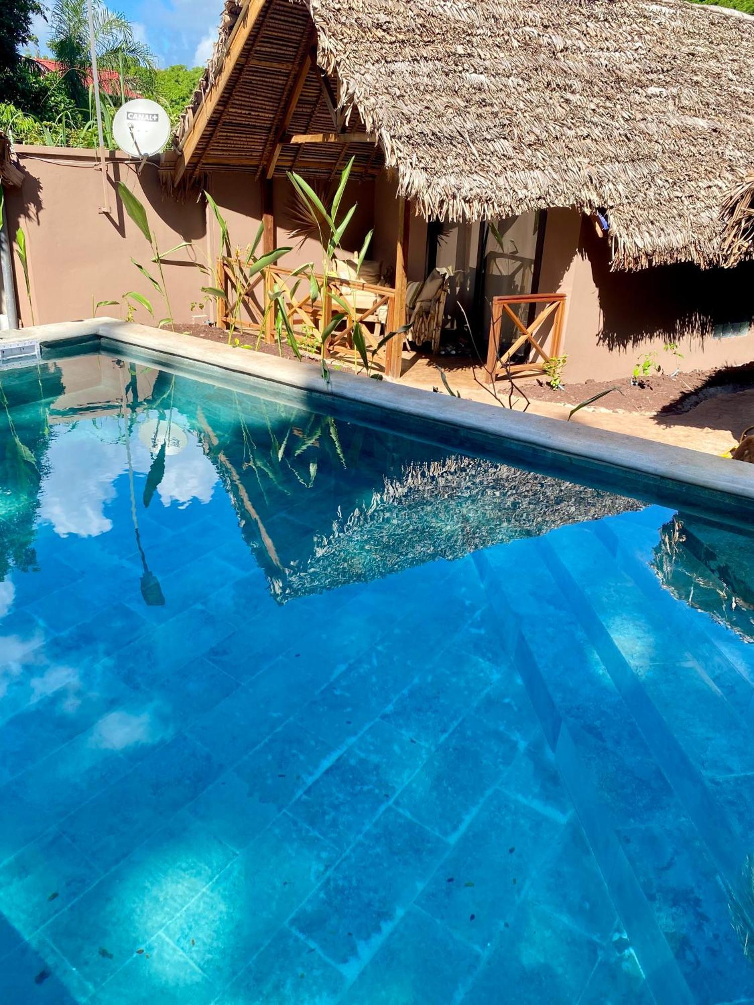 La Perle Rare De Nosy Be Hotell Ambatoloaka  Exteriör bild