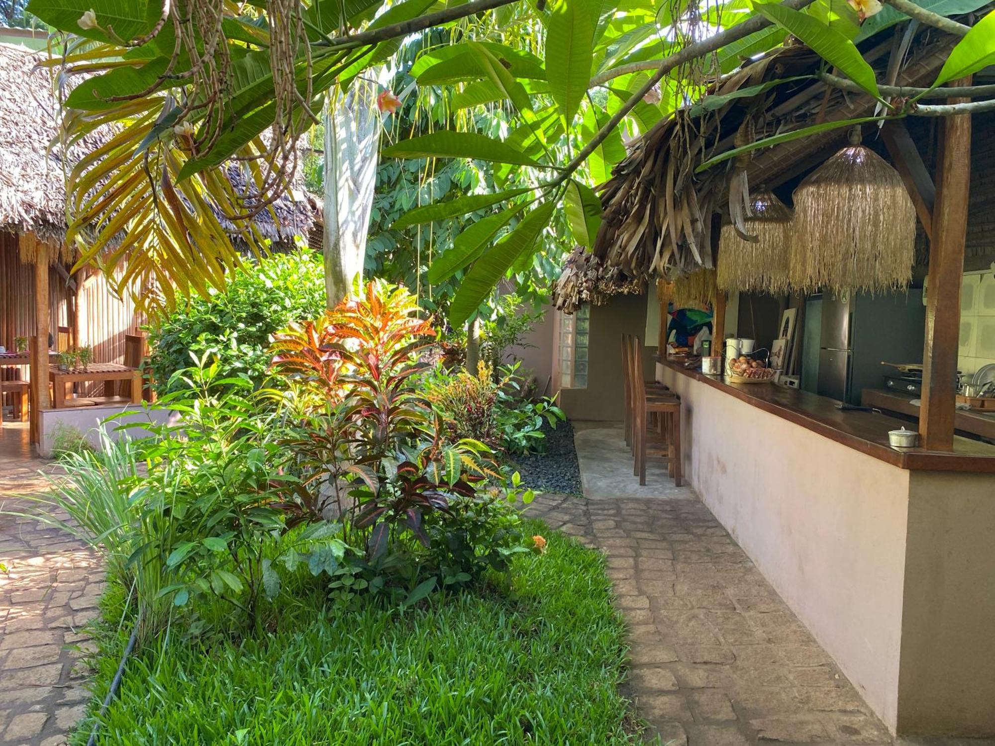 La Perle Rare De Nosy Be Hotell Ambatoloaka  Exteriör bild