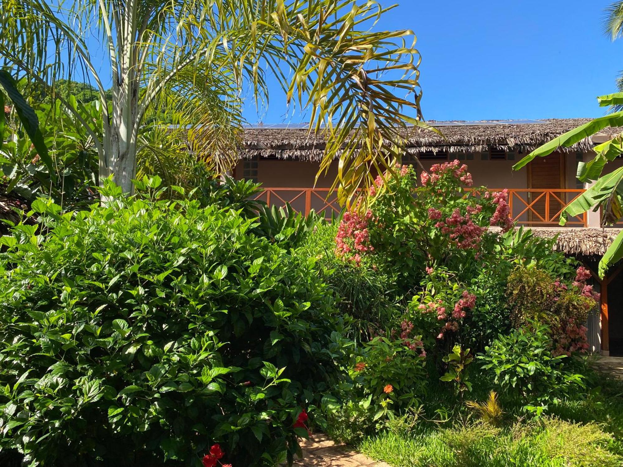 La Perle Rare De Nosy Be Hotell Ambatoloaka  Exteriör bild